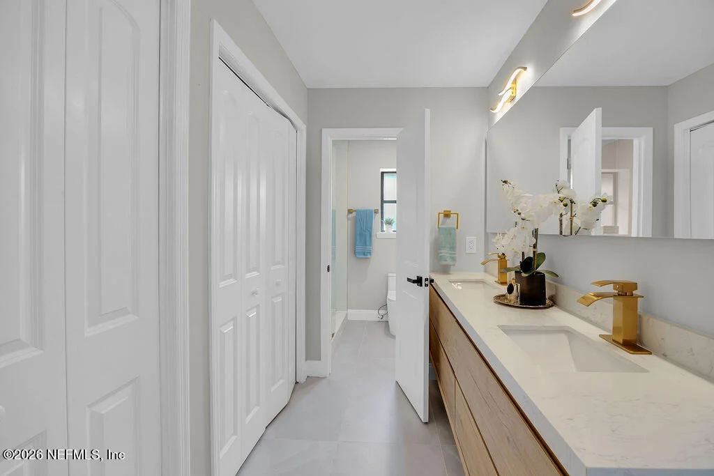 Photo of 2256 FOXWOOD Drive