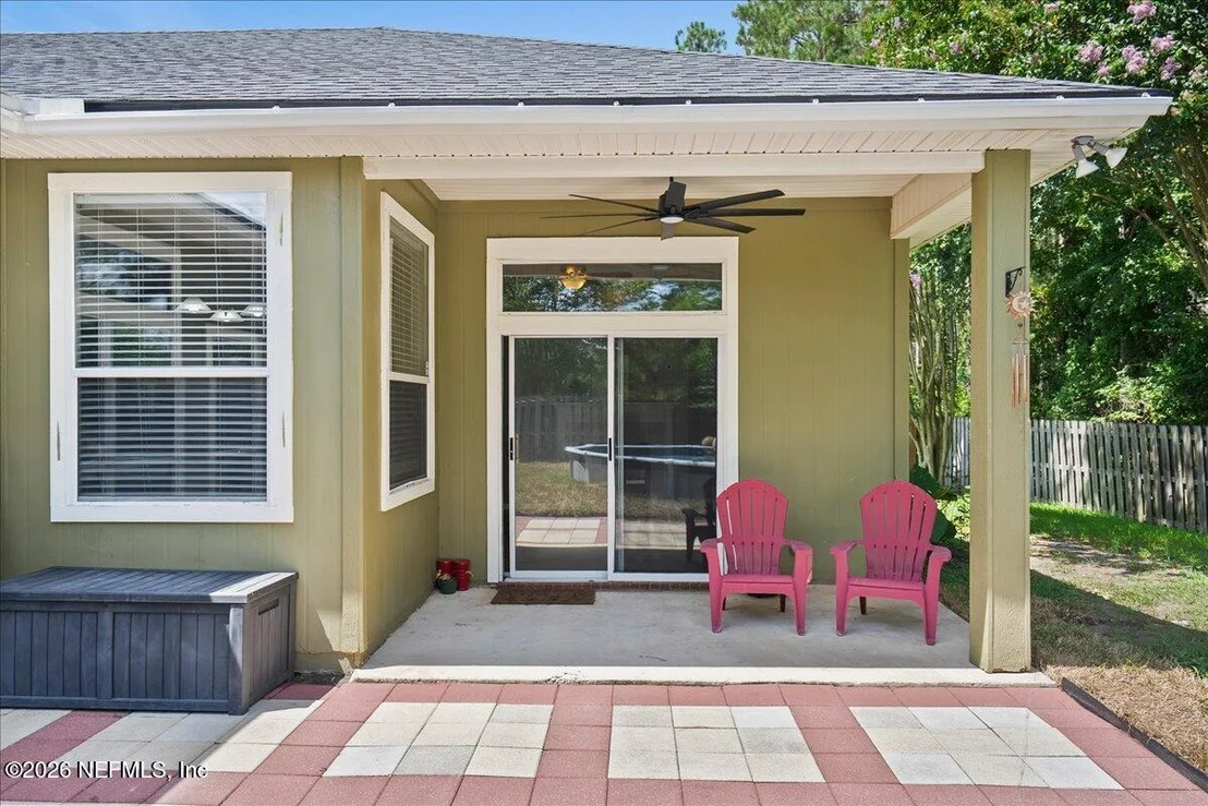 Photo of 817 ESQUIRE Lane