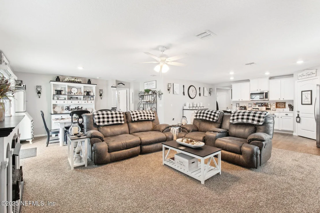 Photo of 17 BIRCHFIELD Place