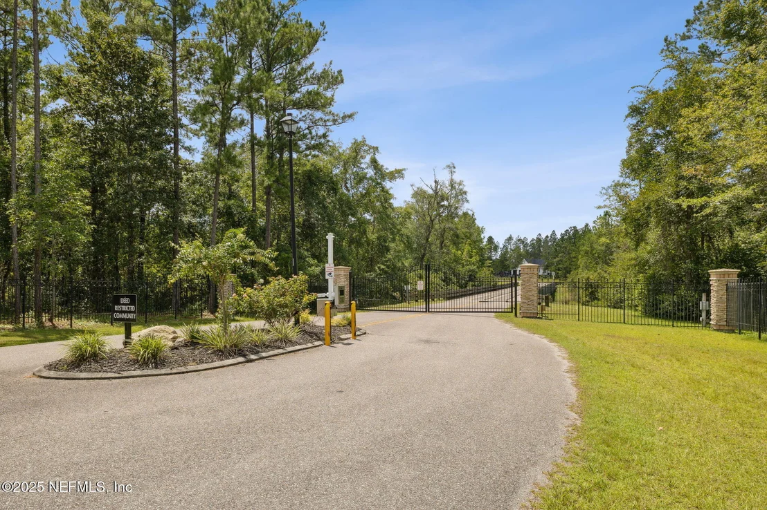 Photo of 14079 DUNROVEN Drive