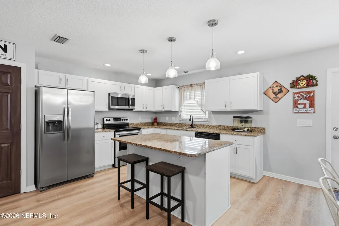 Photo of 2471 IRIS Street