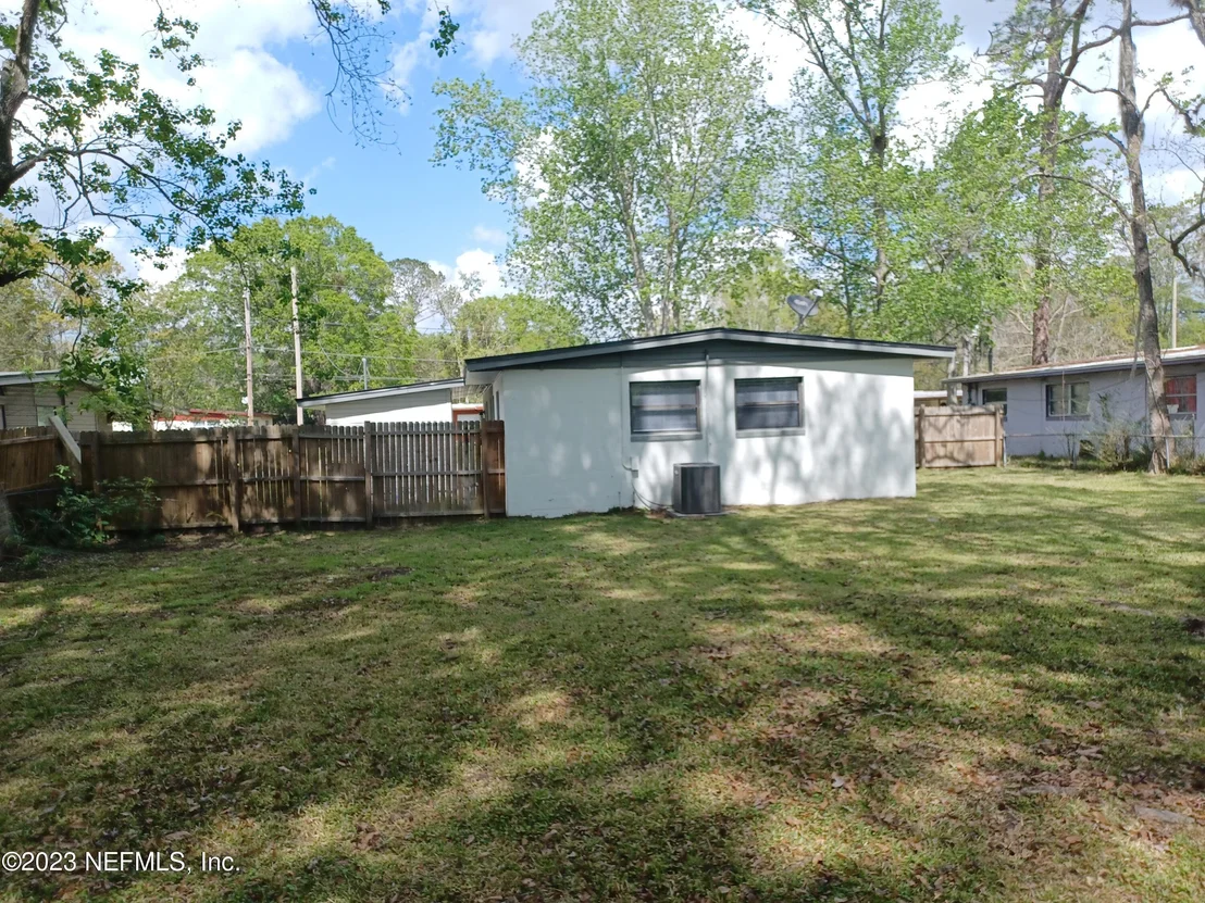 Photo of 7024 CLOVIS Road