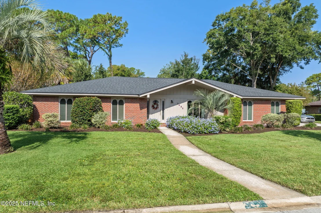 Photo of 3452 HOOVER Lane