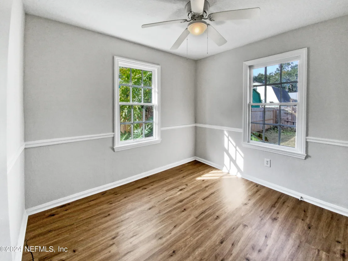 Photo of 2959 COLLIER Avenue