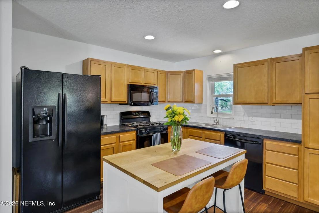 Photo of 8538 OCALA Avenue