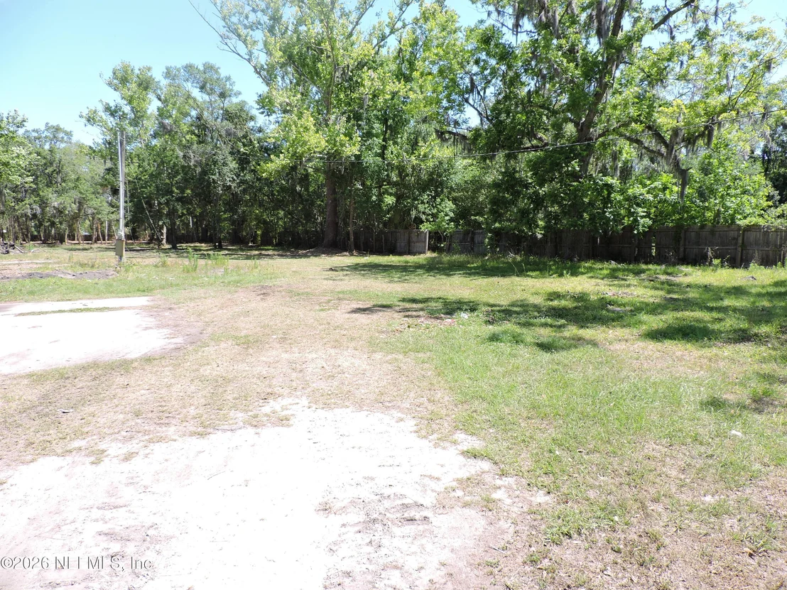 Photo of 3713 CEDAR POINT Road