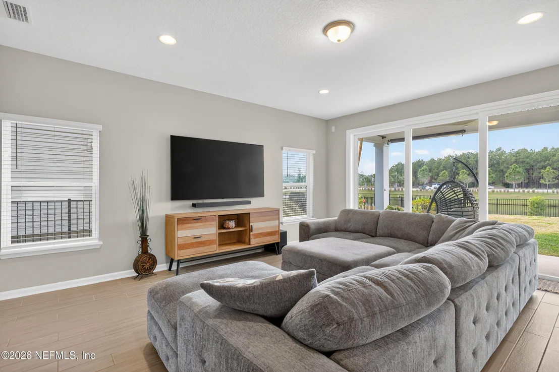 Photo of 350 BROOKGREEN Way