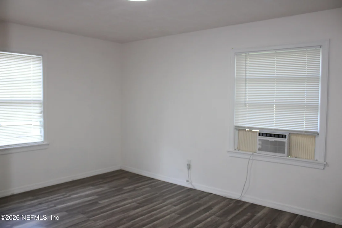Photo of 3661 CASCADE Road
