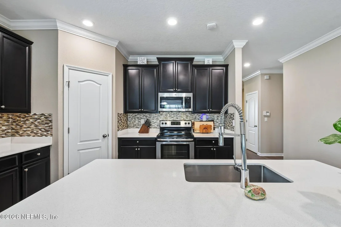Photo of 1426 KENDALL Drive