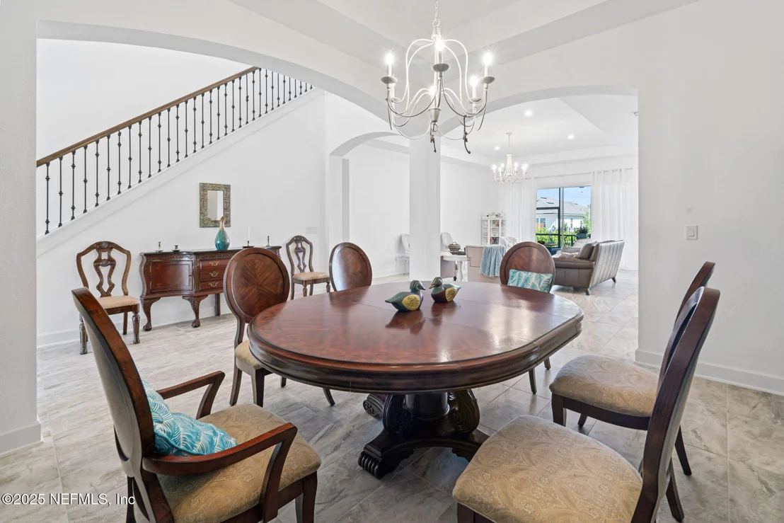 Photo of 63 BRADDOCK Court