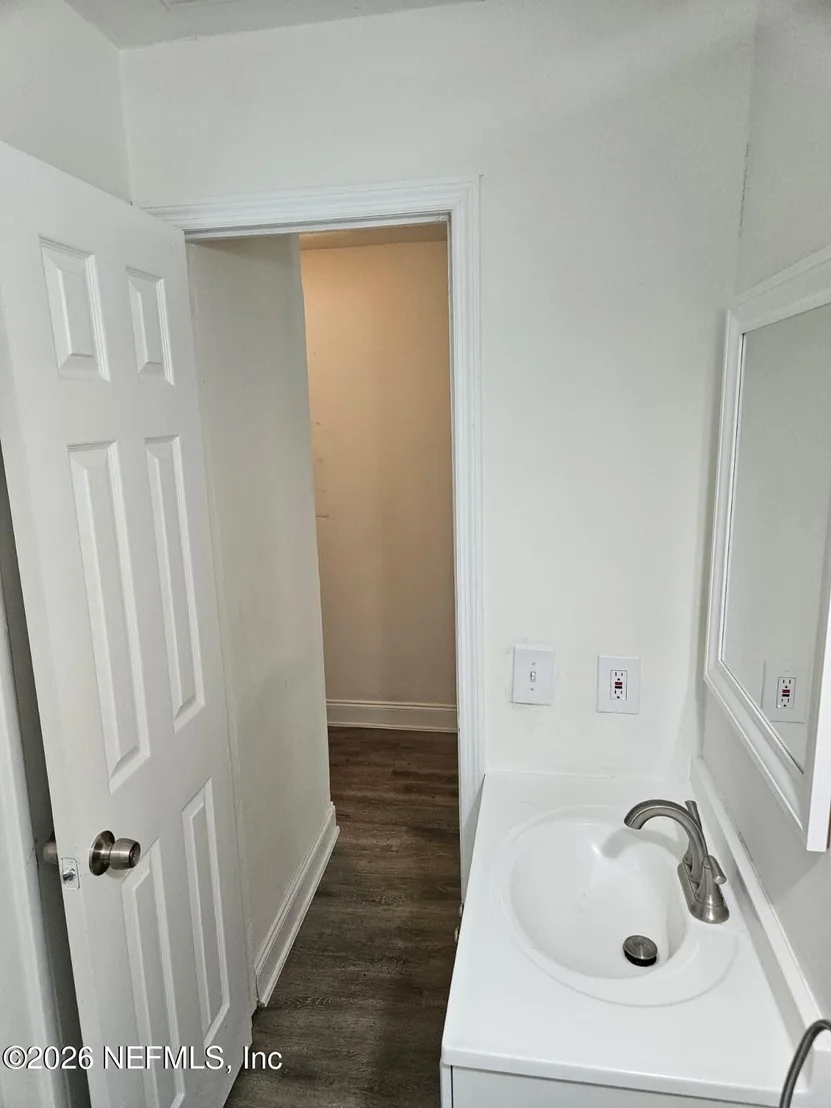 Photo of 2416 JOHNSON Avenue