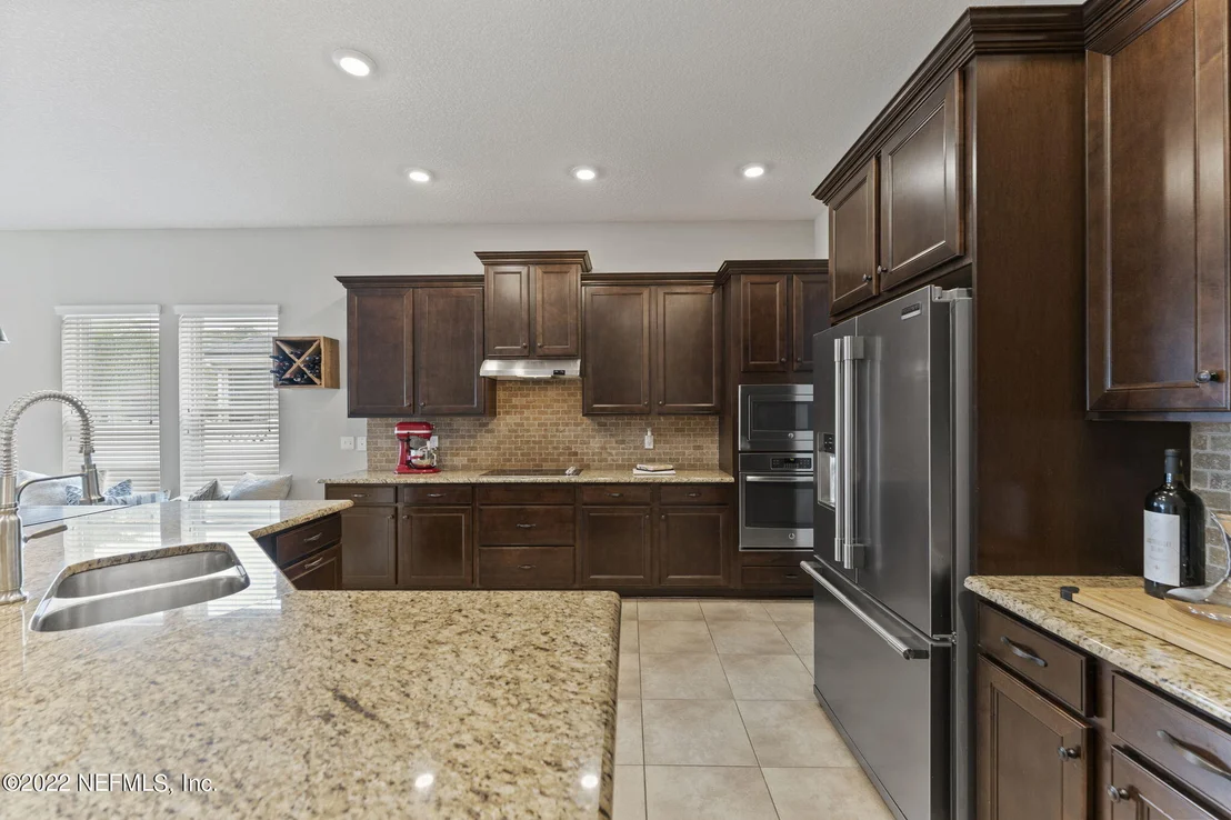 Photo of 56 WILLOW WINDS Parkway