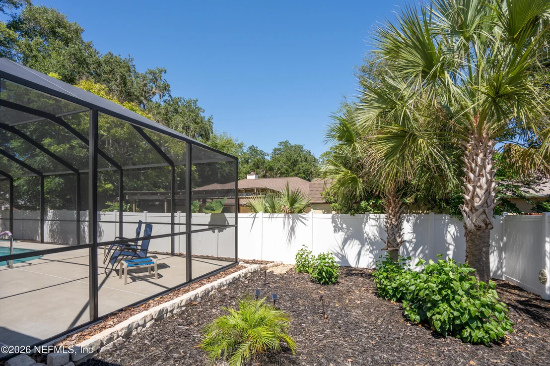 Photo of 907 QUEEN Road