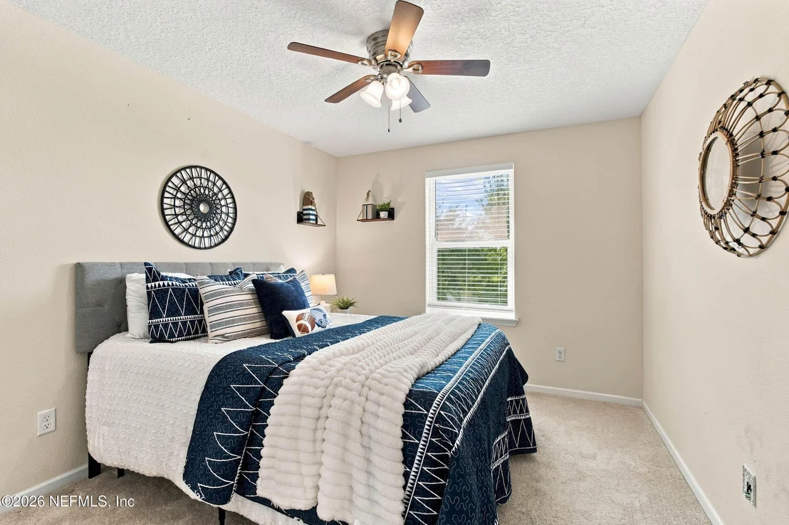Photo of 219 DEERFIELD GLEN Drive
