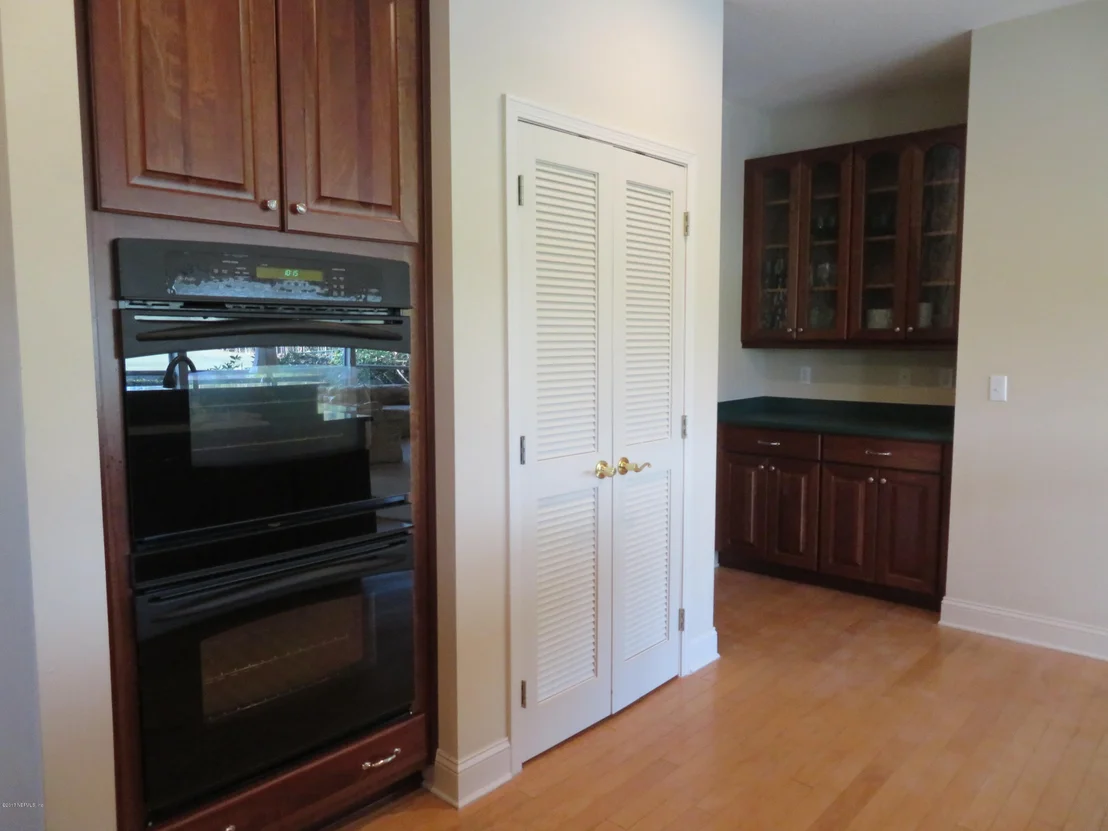 Photo of 2649 SENECA Drive