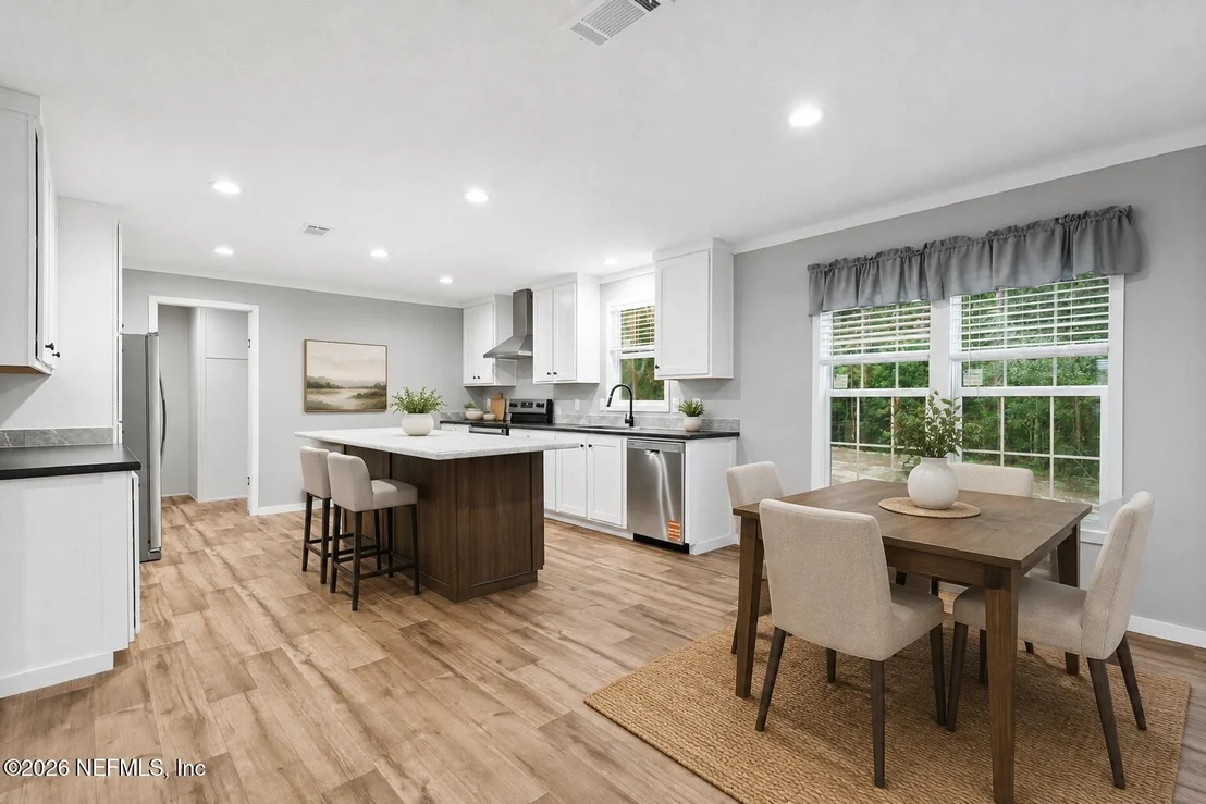 Photo of 5638 PALM Avenue