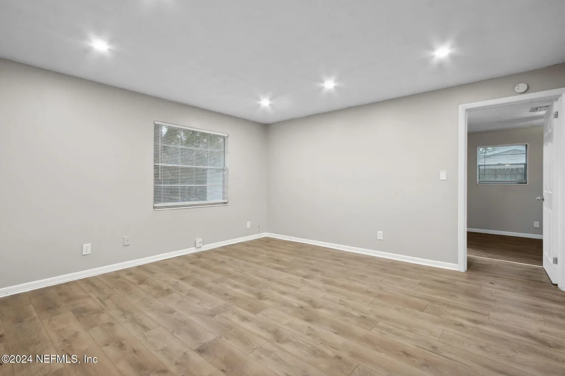 Photo of 11164 KEY HAVEN Boulevard