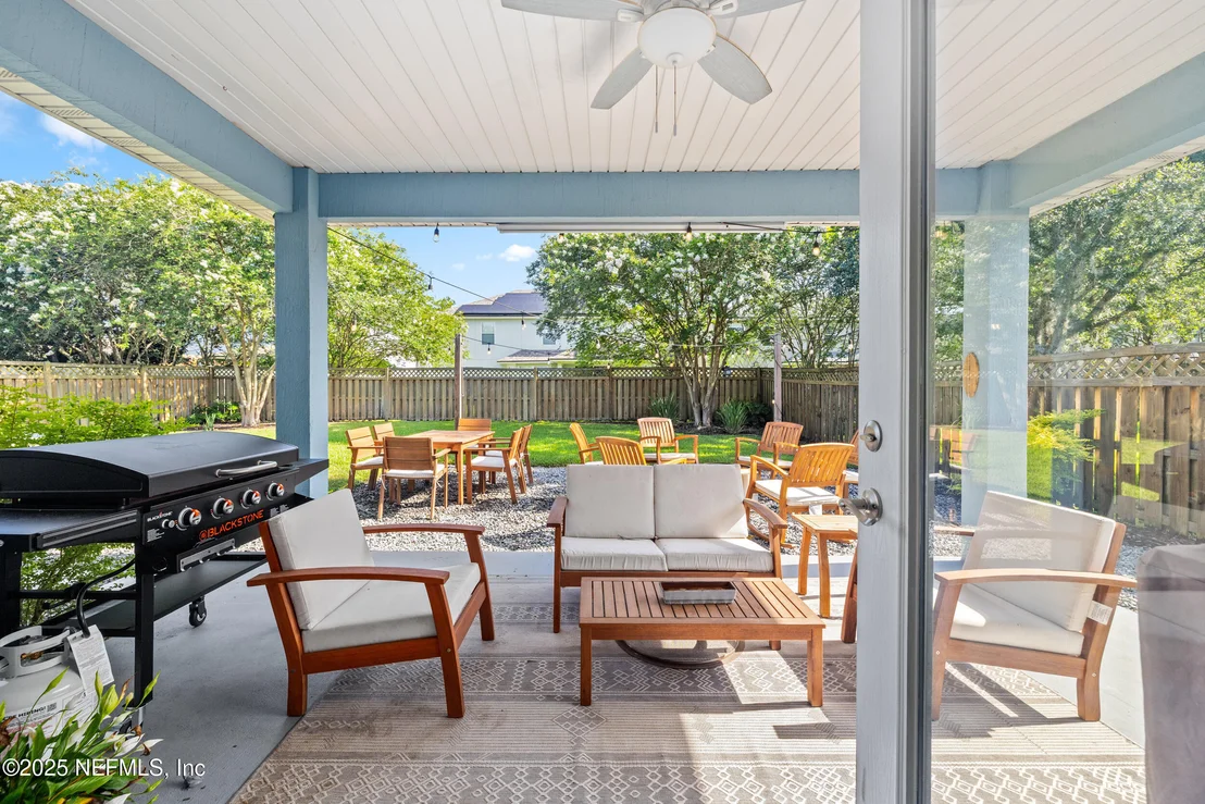 Photo of 708 FLOWERS Street