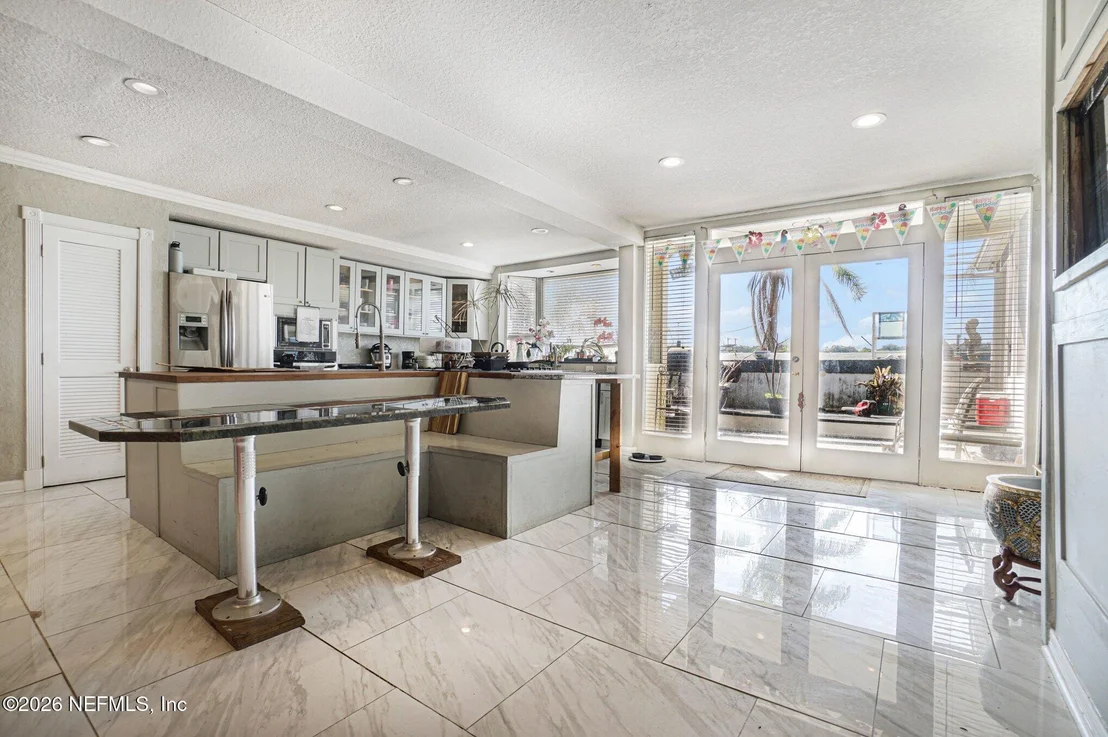 Photo of 6964 RAMOTH Drive