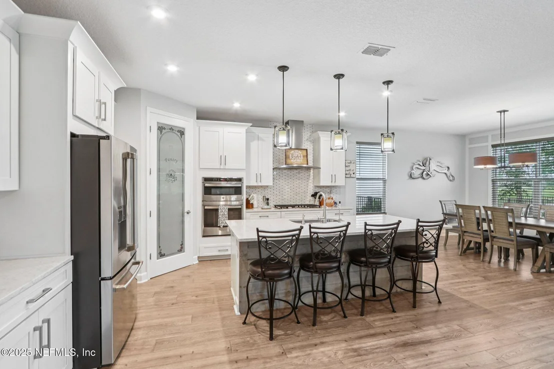 Photo of 576 MARQUESA Circle