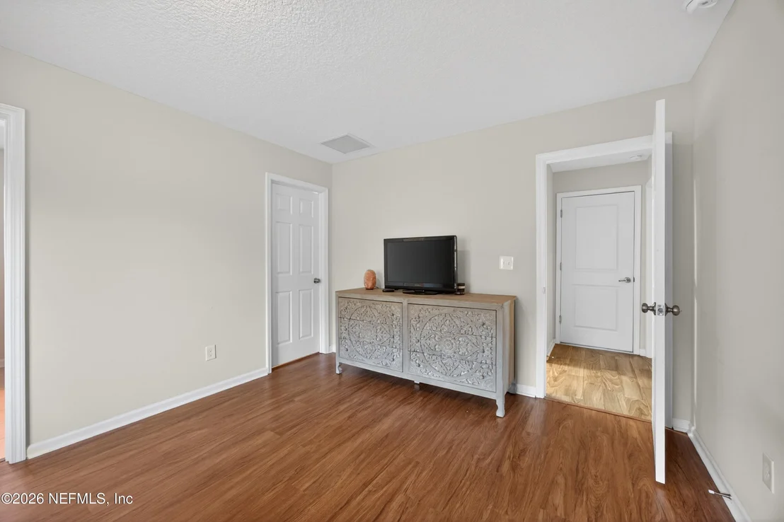 Photo of 940 STATE ROAD 13 N