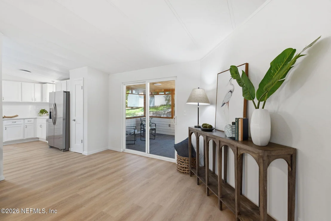 Photo of 8337 SINGLETON Place