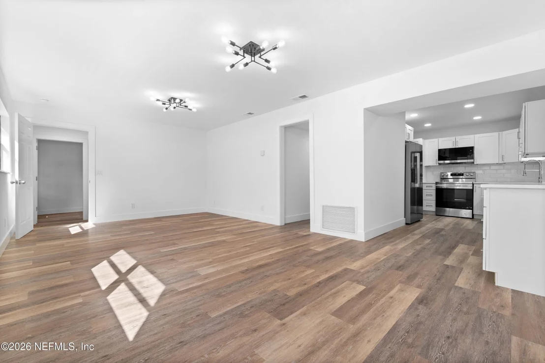 Photo of 7541 STRATO Road