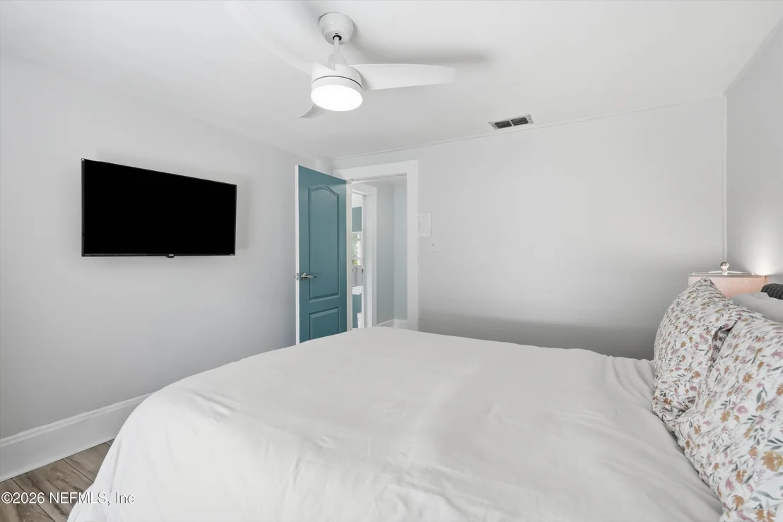 Photo of 110 DE HAVEN Street