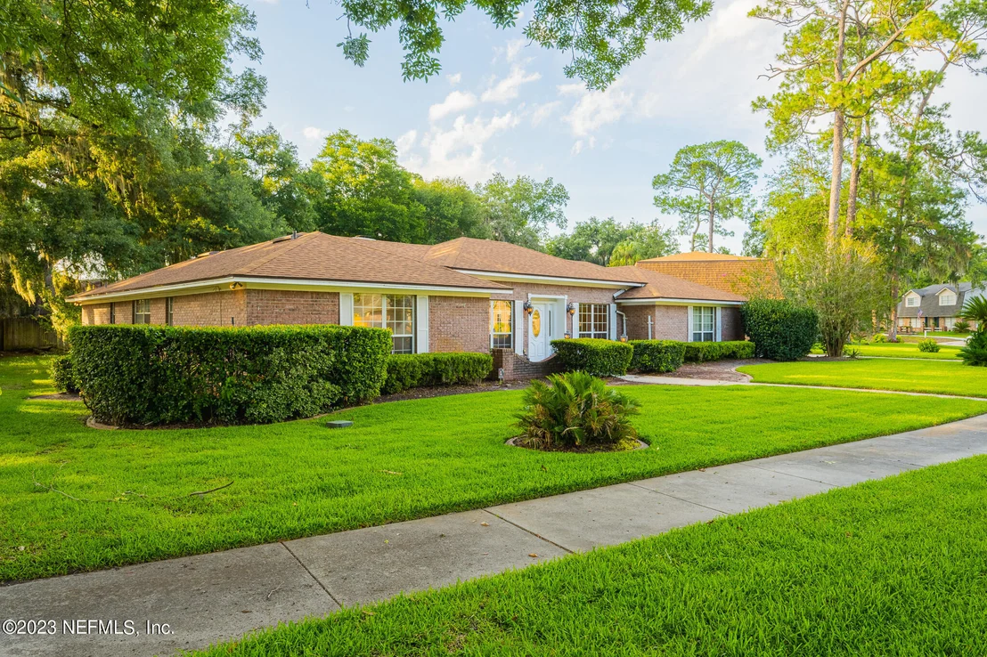 Photo of 4442 RIVER TRAIL Road