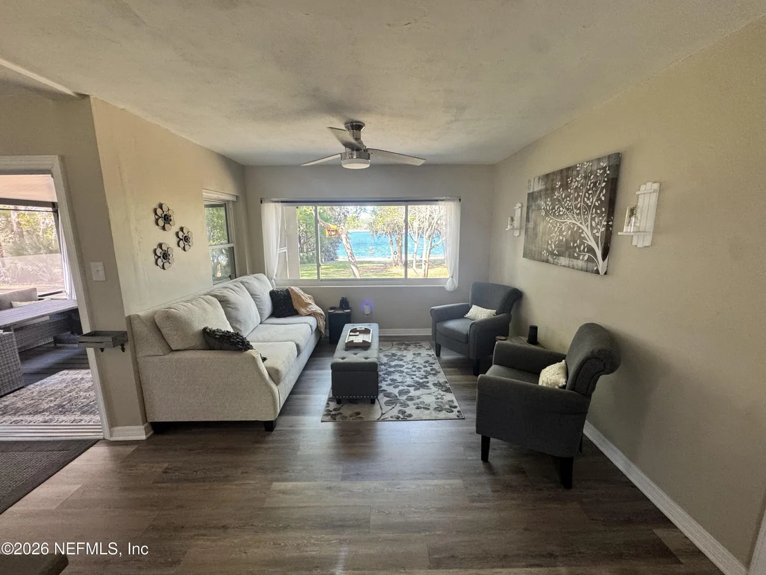 Photo of 113 STOCK Avenue