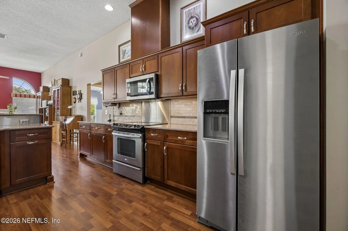 Photo of 3941 DANFORTH Drive W
