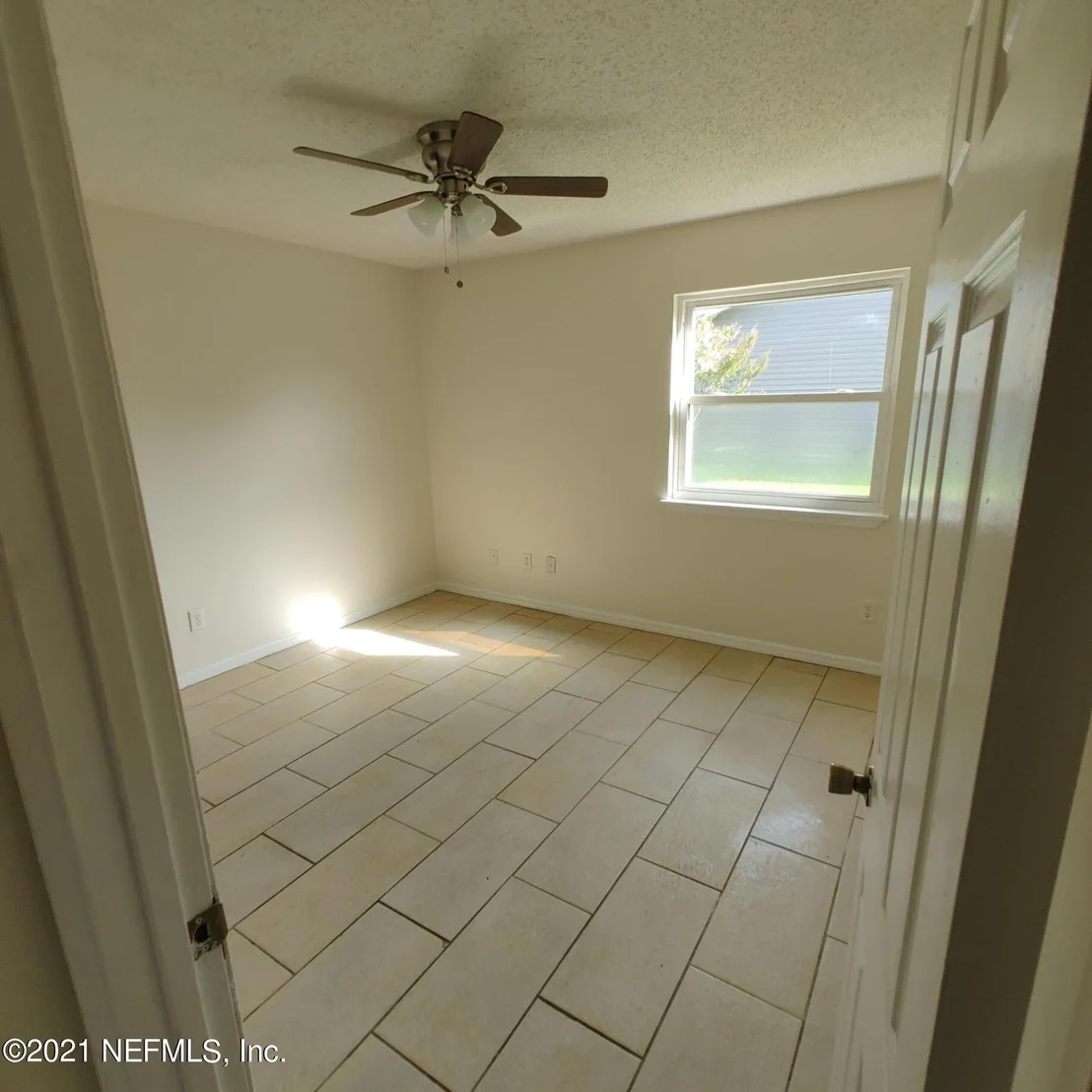 Photo of 10945 READING Road