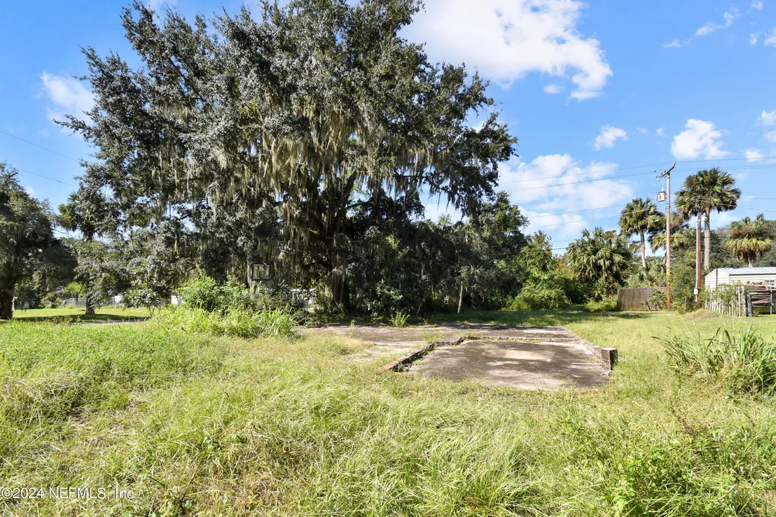 Photo of 124 BELLRAY Drive