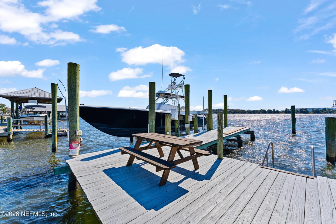 Photo of 5992 HECKSCHER Drive