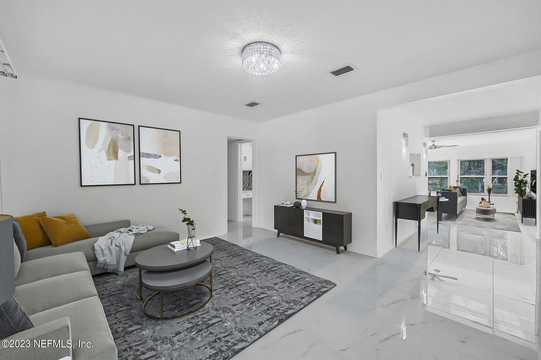 Photo of 2233 MAPLE LEAF Drive E