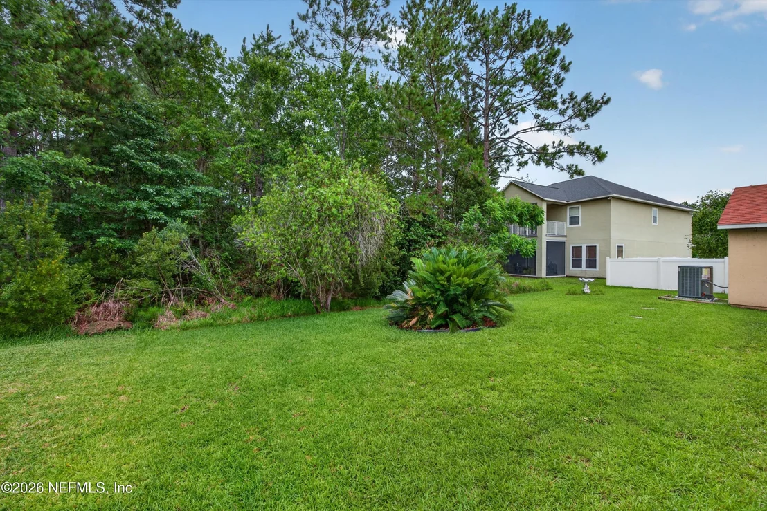 Photo of 635 WAKEVIEW Drive