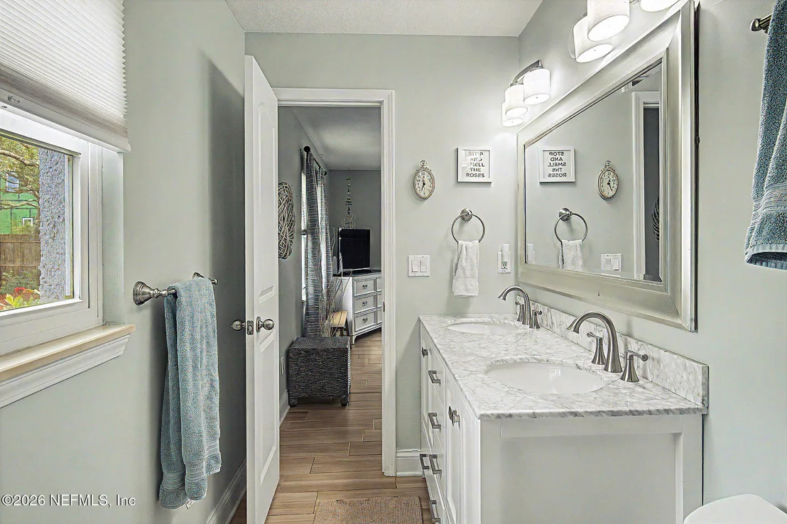 Photo of 404 SEVENTEENTH Street