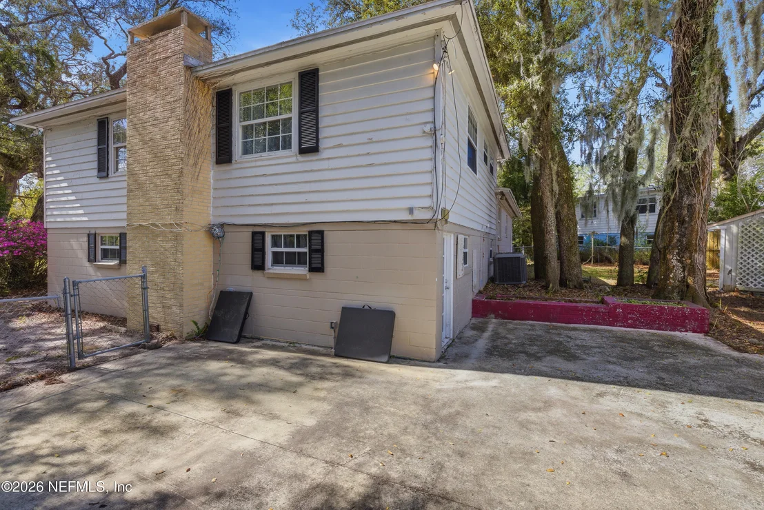 Photo of 3452 KILLARNEY Drive