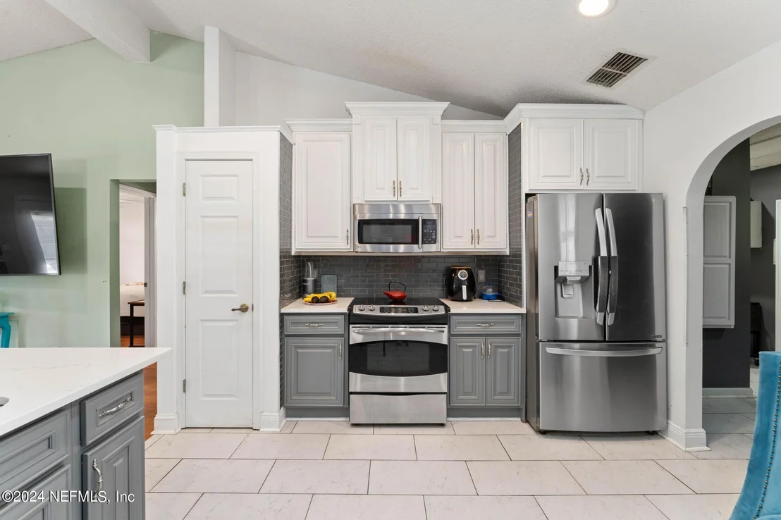 Photo of 12595 FISH HAWK Lane