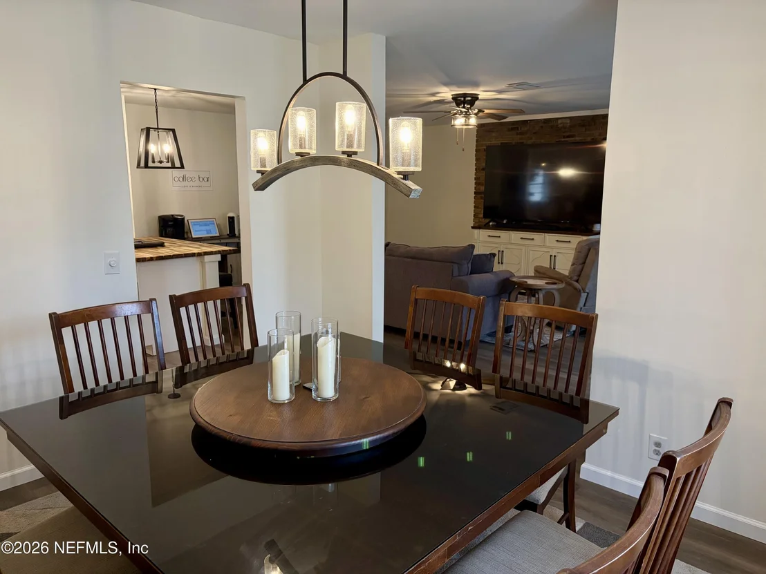 Photo of 685 BOWIE Boulevard