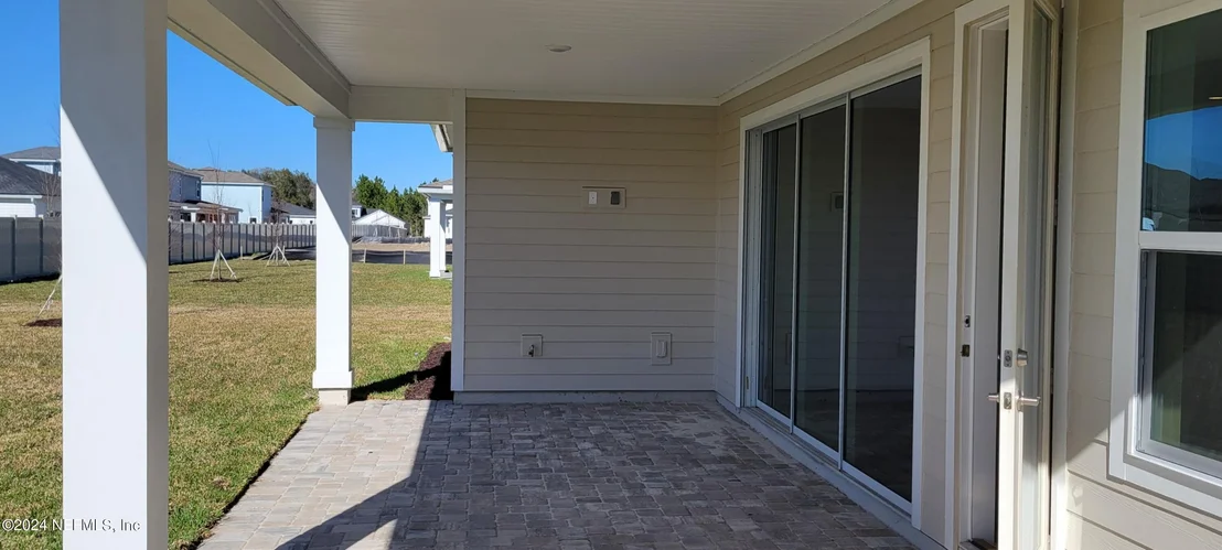 Photo of 435 HILLENDALE Circle