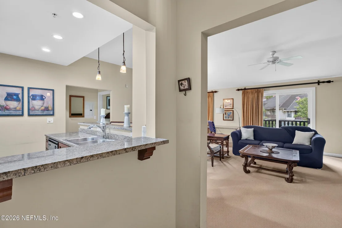 Photo of Unit 323 at 955 REGISTRY Boulevard