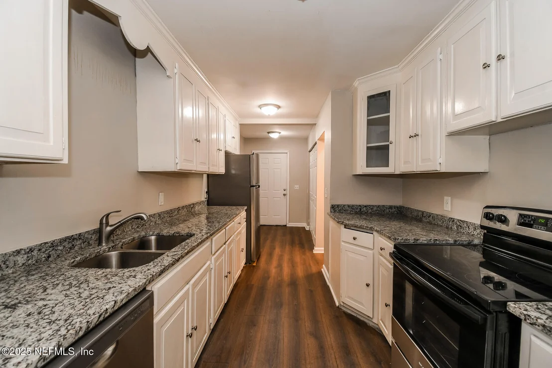 Photo of 4812 DALLEN LEA Drive