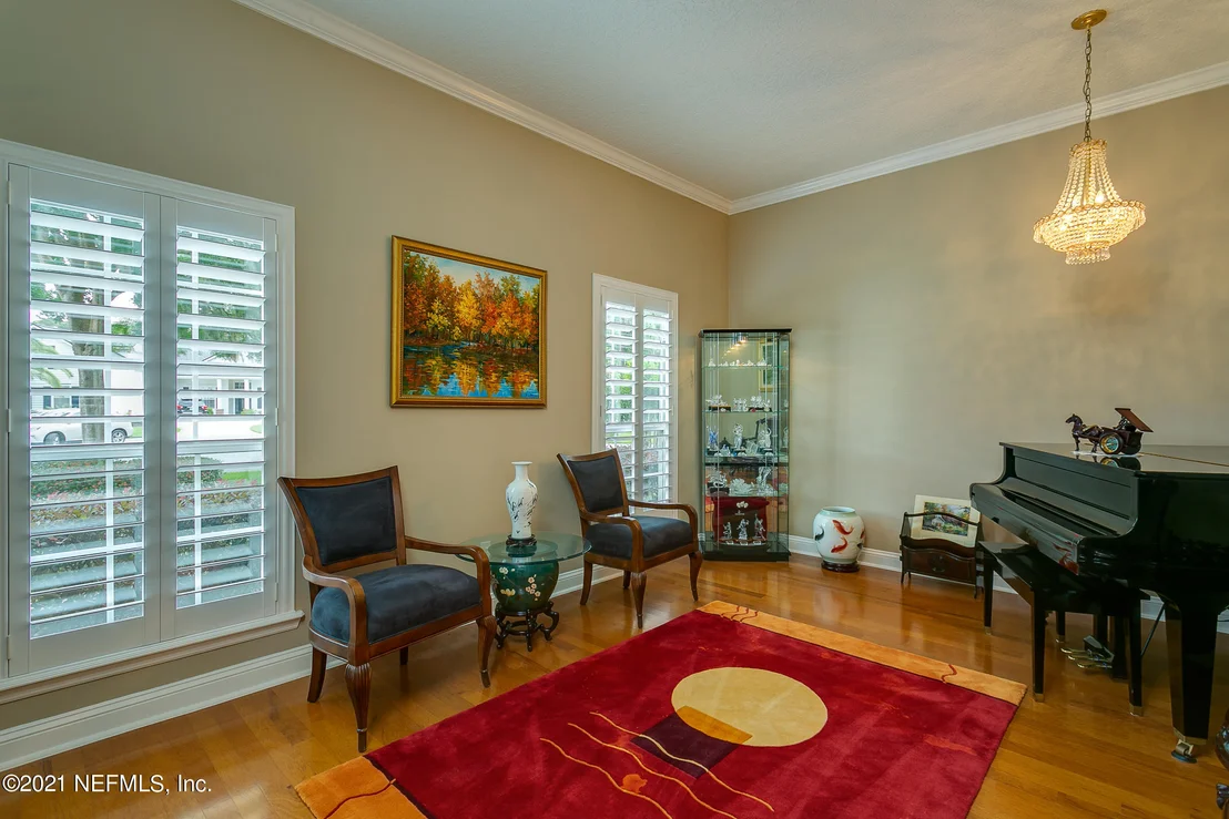 Photo of 1607 SILVER LEAF Way