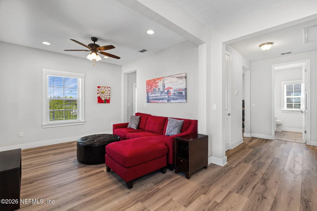 Photo of 44 FREMONT Avenue