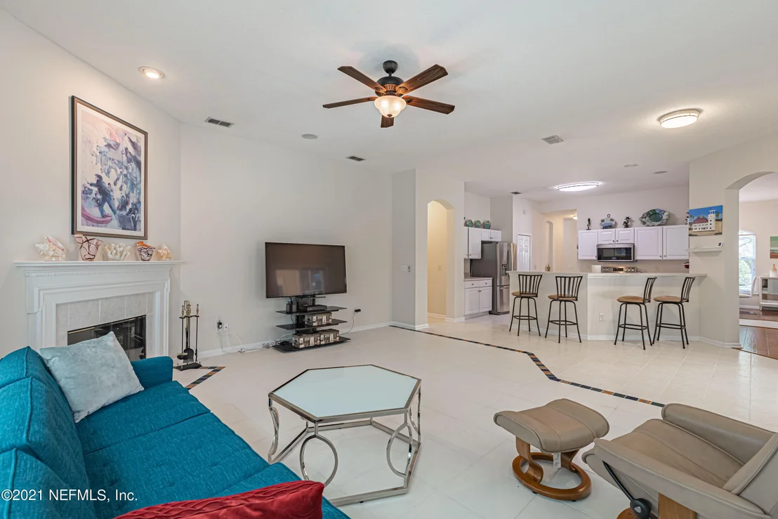 Photo of 721 GREYSTONE Lane