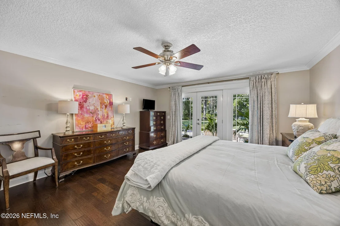 Photo of 1237 MAPLETON Road