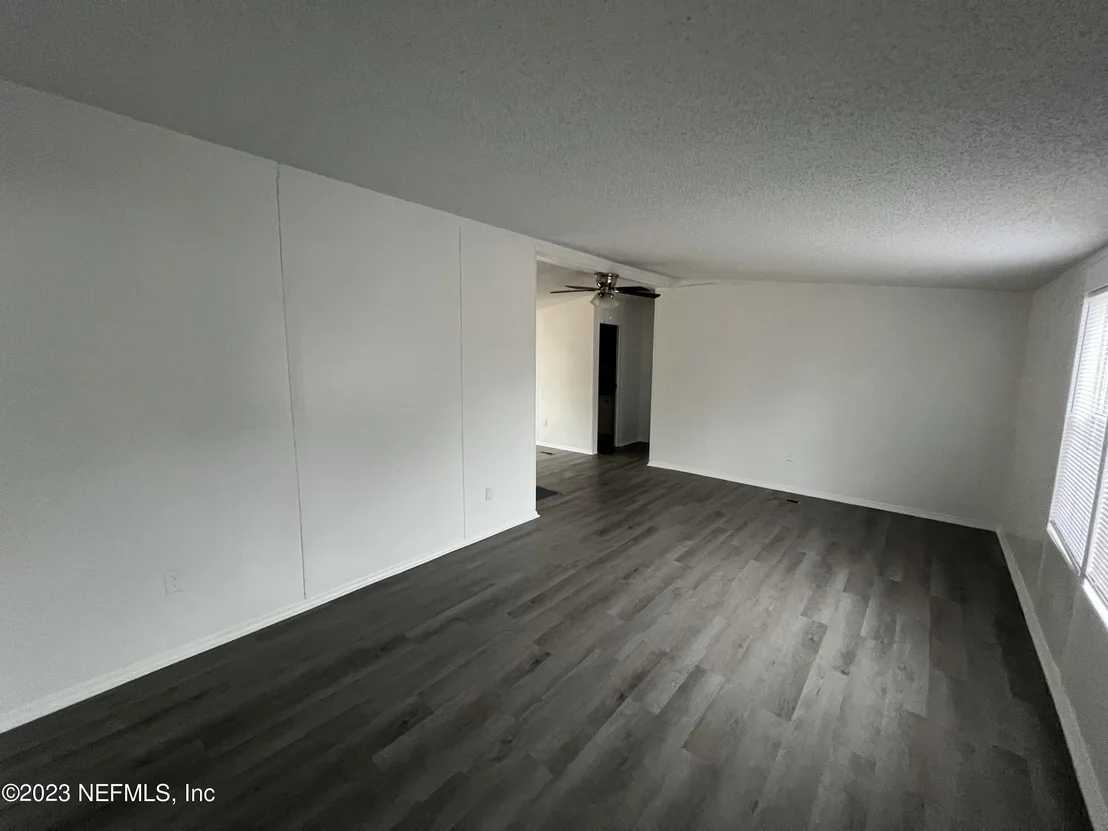 Photo of 9015 CIRCLE G Lane
