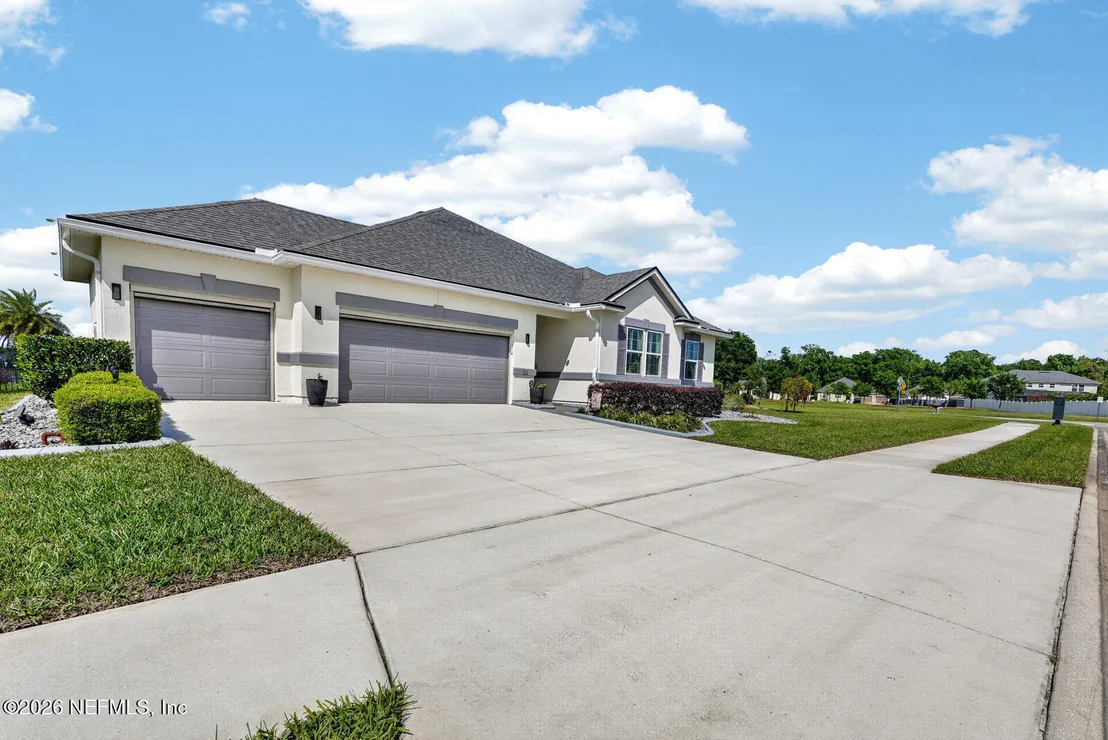 Photo of 34 ESTERO Court