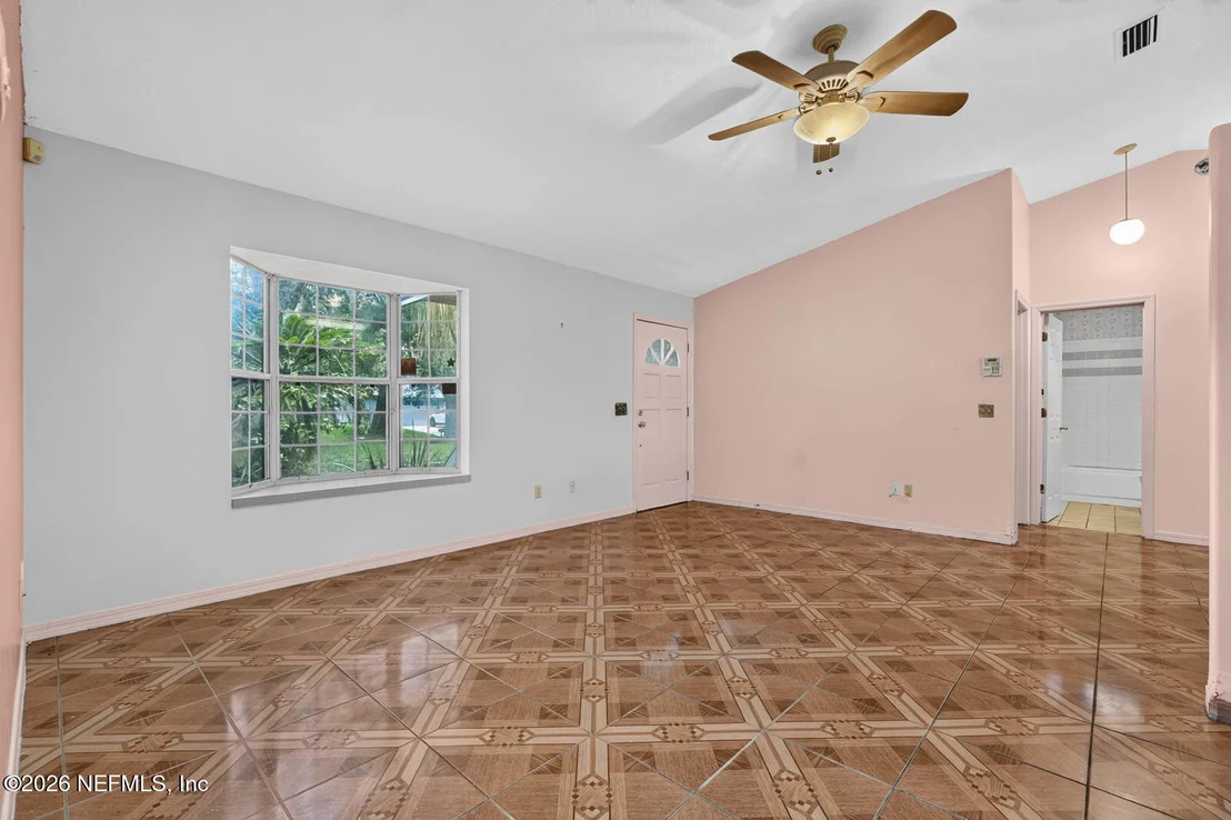 Photo of 108 MOHEGAN Road